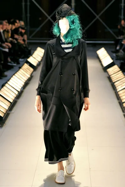 Look 48